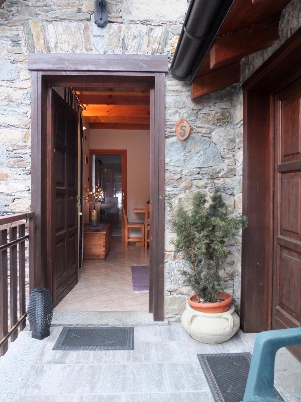 Agriturismo Al Castagneto Villa Mazzo di Valtellina Luaran gambar